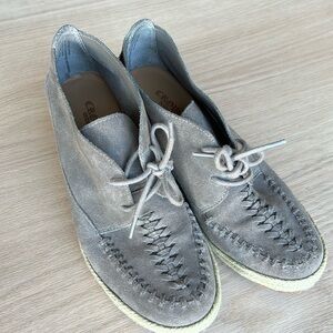 Crown Vintage Wedge Booties Size 6